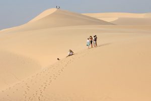 Kinh nghiệm du lịch bàu trắng (bình thuận), bạn đã biết chưa? 5ddb8c7a4f3cc.jpeg